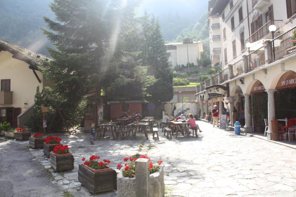 Hotel Monterosa 알라냐발세시아 외부 사진