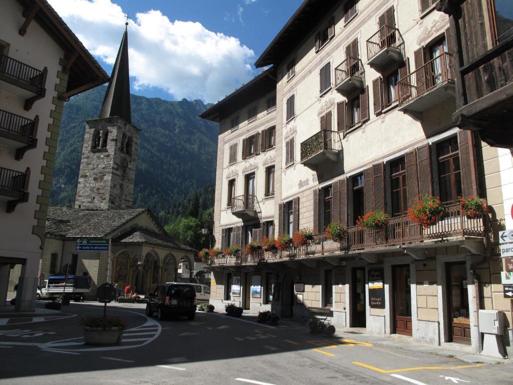 Hotel Monterosa 알라냐발세시아 외부 사진
